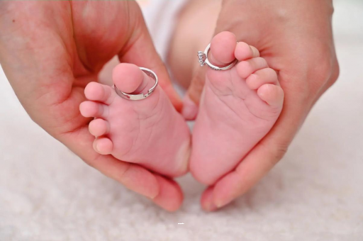 资兴孕妇肚子隐隐作痛